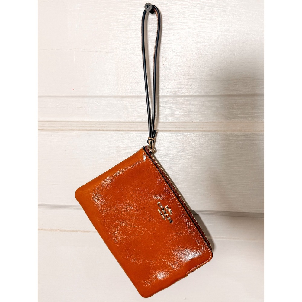 NWT Coach Small Wristlet Burnt Orange Glazed Leather Gold Hardware NWT